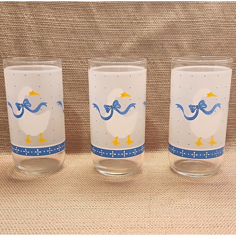 Set of 3 Vintage Clear Glass Drinking Tumblers Duck Decor White Blue Yellow